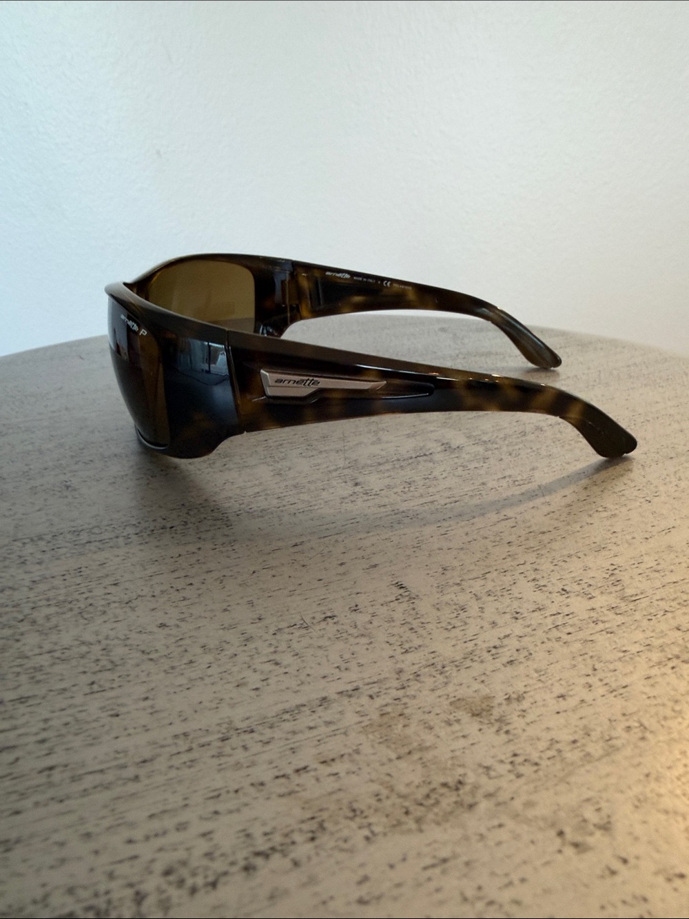 Arnette Brown Tortoise “catfish” Polarized Wrap Sunglasses - Picture 3 of 8